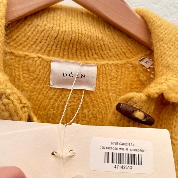 DOEN Rive Cardigan in Chamomile 💛 - Picture 4 of 7